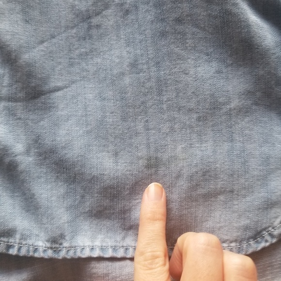 Cloth & Stone Chambray Button Down - Picture 4 of 6